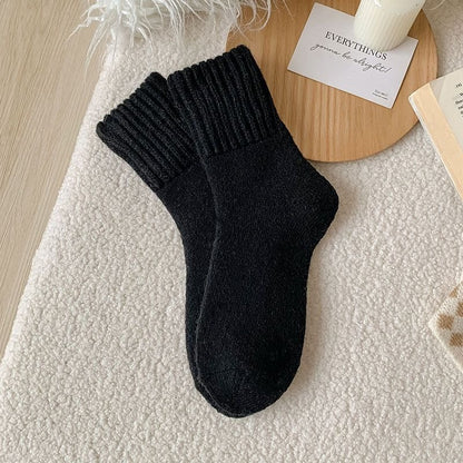 Alvani Sweater Socks